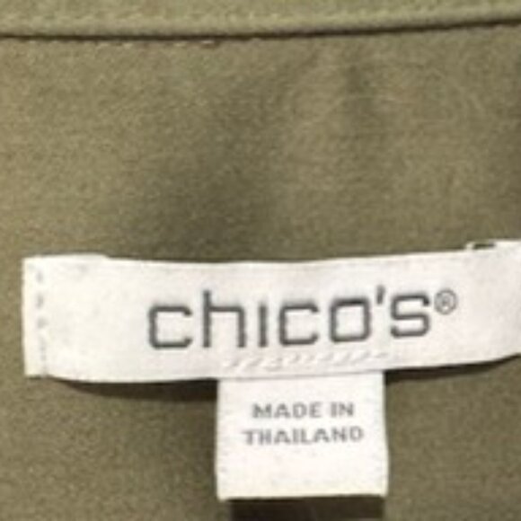 Chico's no iron button down shirt, Chico's size 2.5 (size L, 14 equivalent) - Picture 5 of 6